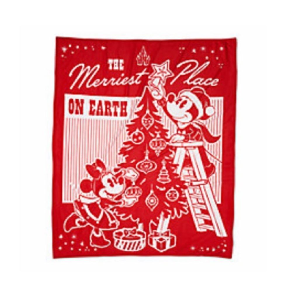Unopened 2022 Mickey and Minnie Mouse Holiday Fleece Throw